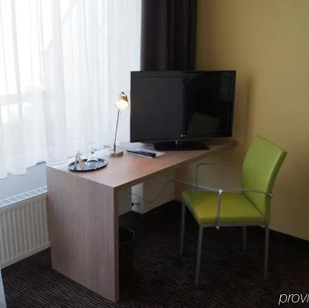 Hotell Am Rosengarten 4*